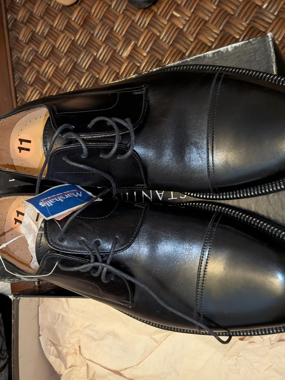 Men’s Black Leather Cap-Toe Dress Shoes